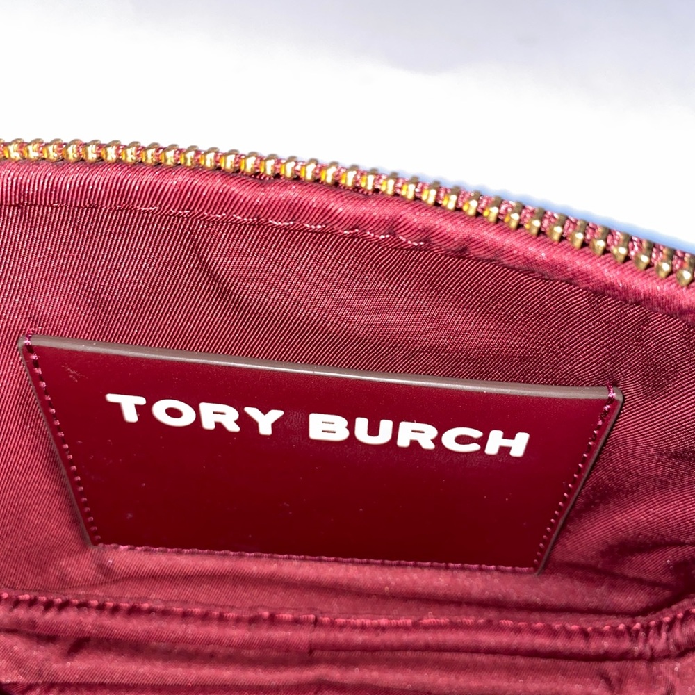 Tory Burch Gemini Link Canvas Wristlet - Picture 4 of 9